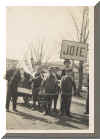 Unknown Men on Parade.jpg (108962 bytes)